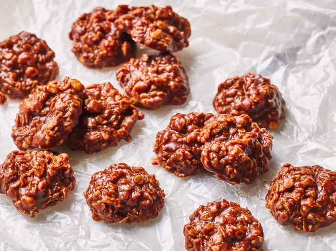 Easy Chocolate Peanut Butter No-Bake Cookies