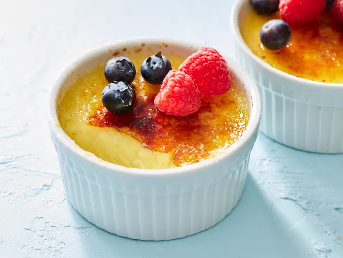 Simple Crème Brûlée Dessert